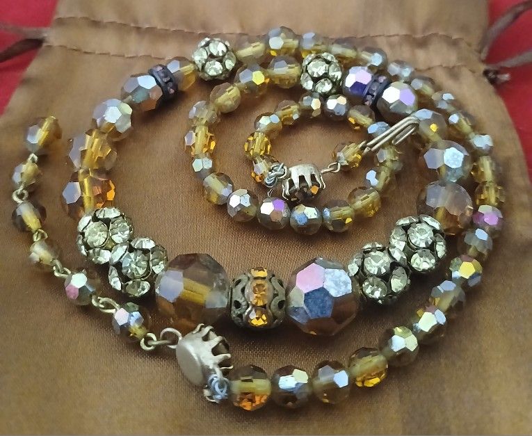 VINTAGE AURORA. NECKLACE
