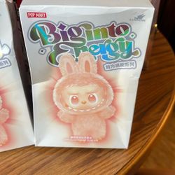 Big Energy Pop Mart Labubu 