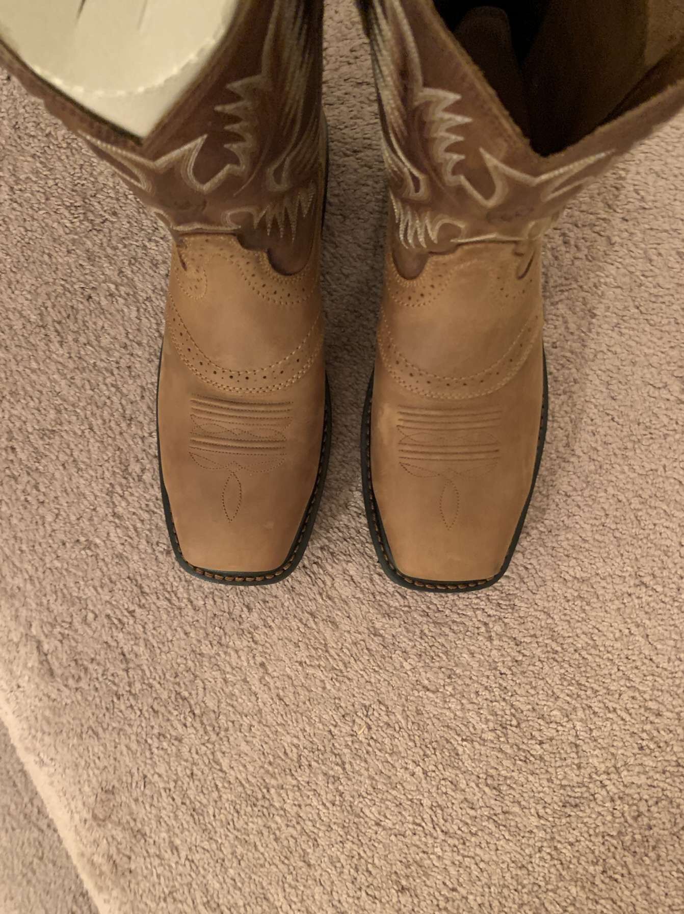 Ariat steel toed boots