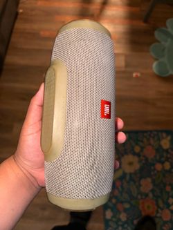 JBL Portable Bluetooth Speaker