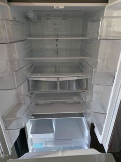 REFRIGERATOR  LG FRENCH DOOR STAINLESS STEEL  30 (wide )
