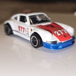 Hot Wheels '71 Porsche 911 (White) 