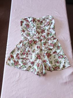 Charlotte Russe Pink Floral Strapless Romper/Jumpsuit Size Small