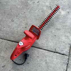 Homelite 17 in. 2.7 Amp Electric Hedge Trimmer
