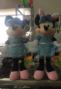 Mickey Mouse and Scooby-Doo teddy bears