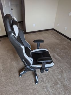 E-Win Gaming Chair Black and White