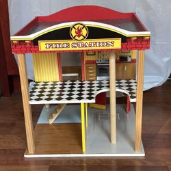 Kids Playhouse With Helicopter Launching Pad