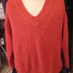 V Neck Pullover Sweater SIZE M