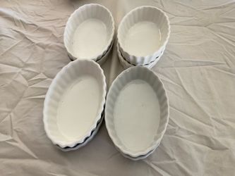 White Porcelain Bakeware & Dishes Lot: Ramekins, Crème Brûlée, Soup Crocks, Lemon Juicer