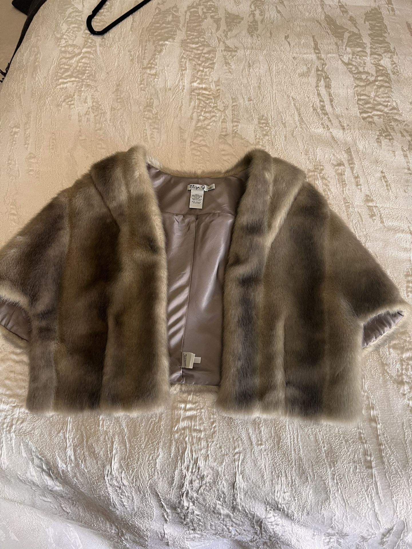 Elegant Faux Fur Wrap Shawl