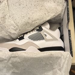 Jordan 4 Retro NIB