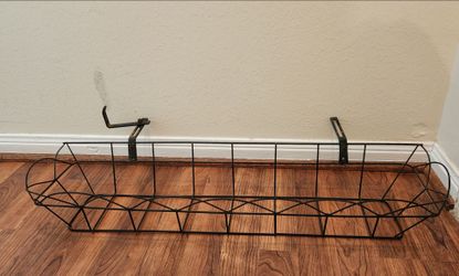 Black Metal Wire Wall Planter Basket
