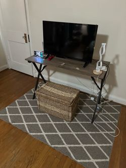 TV stand and TV