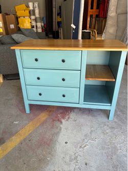 3 drawer dresser/cabinet