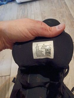 Blk Jordans