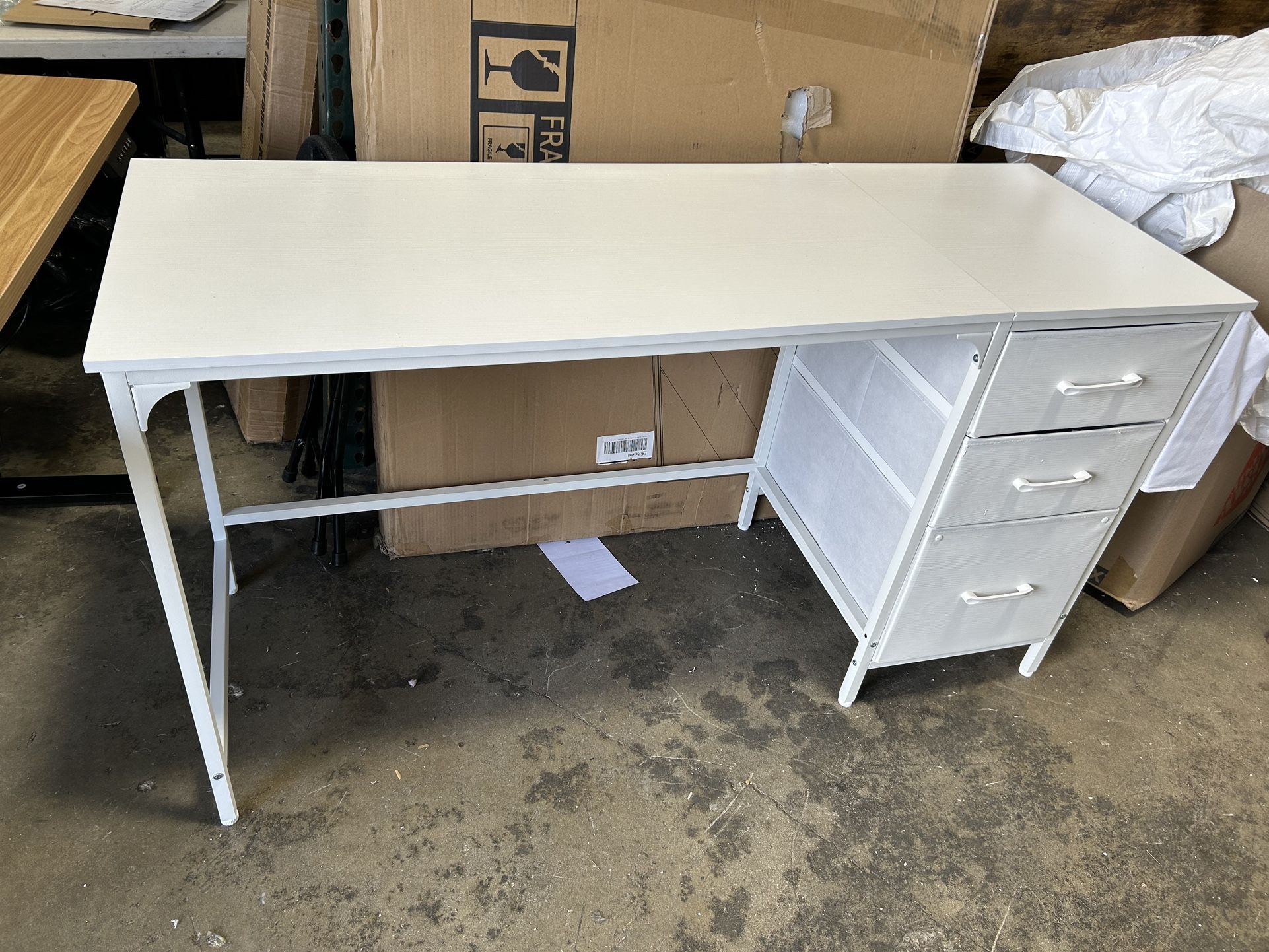 Computer Desk With Drawers Rectangular Desk (Small Scratch)