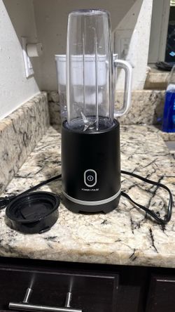 ⚡ Personal Smoothie Blender (Portable Cup Style)