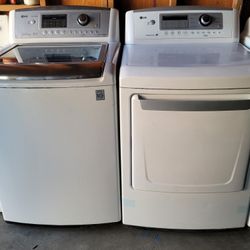 LG Large Capacity 5.0cu Ft Top Load Washer And Gas Dryer Set 