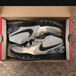 Kyrie 1 BHM