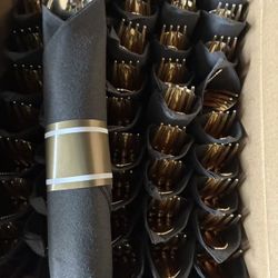 A set of pre-rolled plastic tableware for parties (120 pieces), a set of golden tableware, disposable spoons, forks, knives, pre-packaged napkins, dur