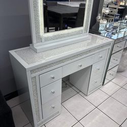 New Vanity Set Only $29 Down 