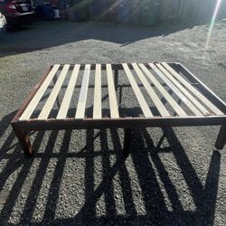 Queen Bed Frame Wood ( Free )