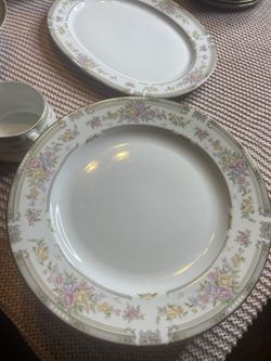 50 Piece Set Excel Southampton Fine China Set 1993