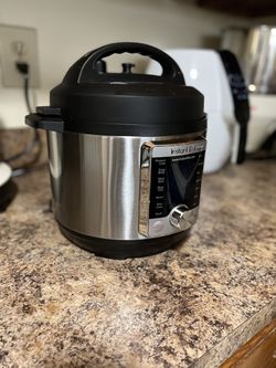  Instant Pot Ultra 3 Qt 10-in-1 Multi- Use Programmable Pressure  Cooker, Slow Cooker, Rice Cooker, Yogurt Maker, Egg Cooker, Sauté, Steamer,  Warmer, and Sterilizer, Silver: Home & Kitchen