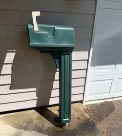Newspaper mailbox