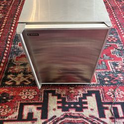 MARVEL INDUSTRIAL FRIDGE 23 7/8ths x 33 7/8ths 