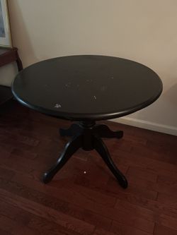 Black, Solid Wood circular Table