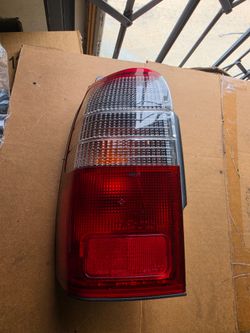 4runner tail lighs