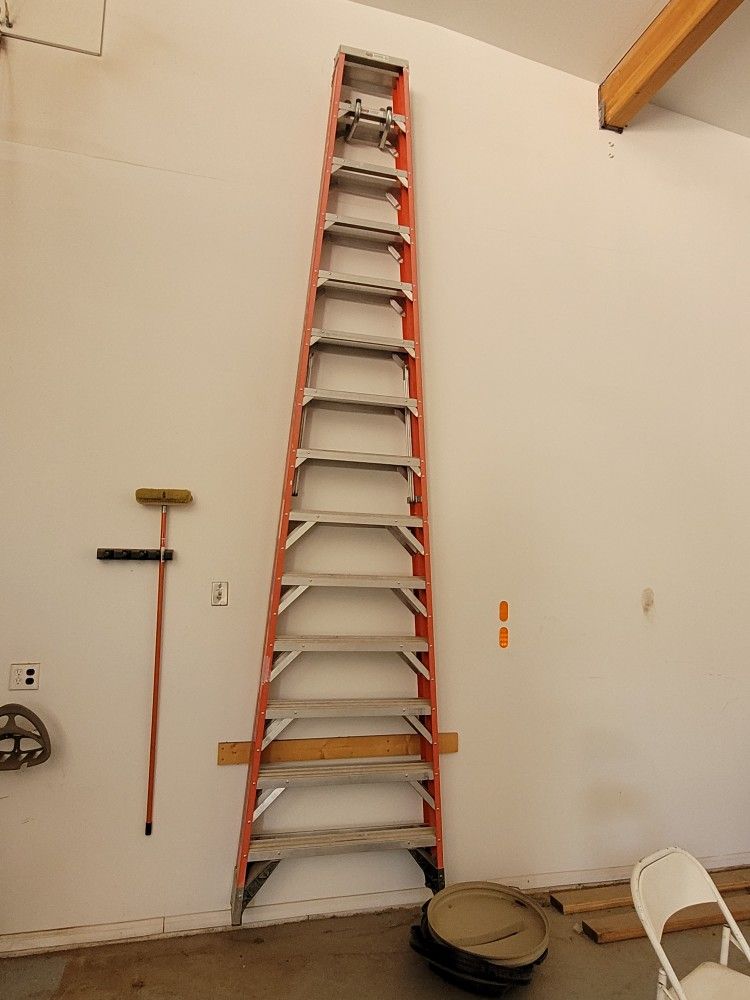 14 Foot Ladder