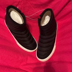Cat & Jack Black/white Boots Kids Size 3 (New)