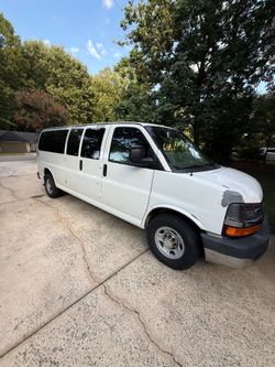 Chevrolet Express Passenger Van White