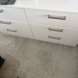 6 Drawer Dresser 