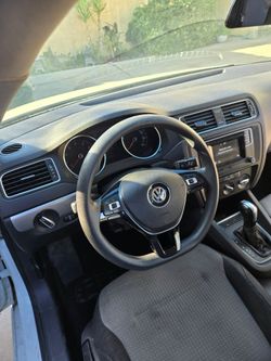 2017 Volkswagen Jetta