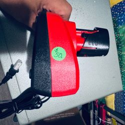 M12 BATTERY & CHARGER