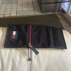 Cartera  Marca Tomy Nunca Usada 