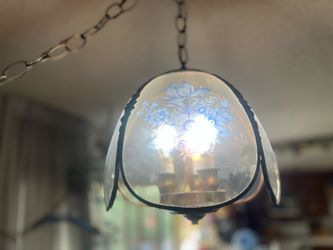Vintage blue flower hanging lamp