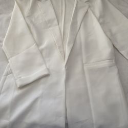 Women’s white blazer Size M
