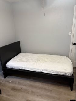Twin mattress