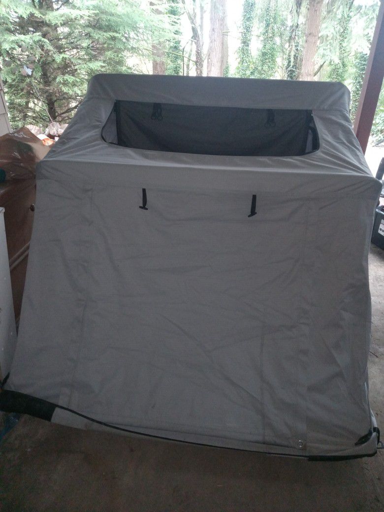 Overland Vehicle Roof Top Tent