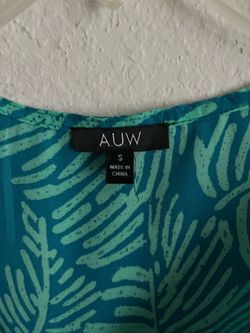 A.U.W Teal Leaf Print Top Size Small