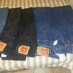 Pantalones Levi 501  32x30  $ 25 Cada Uno