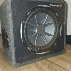 2 Amps 2 Subs Different Prices