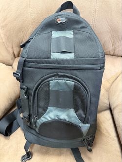 Lowepro Slingshot 200 AW Camera Bag Sling Backpack Crossbody w/ Dividers Black