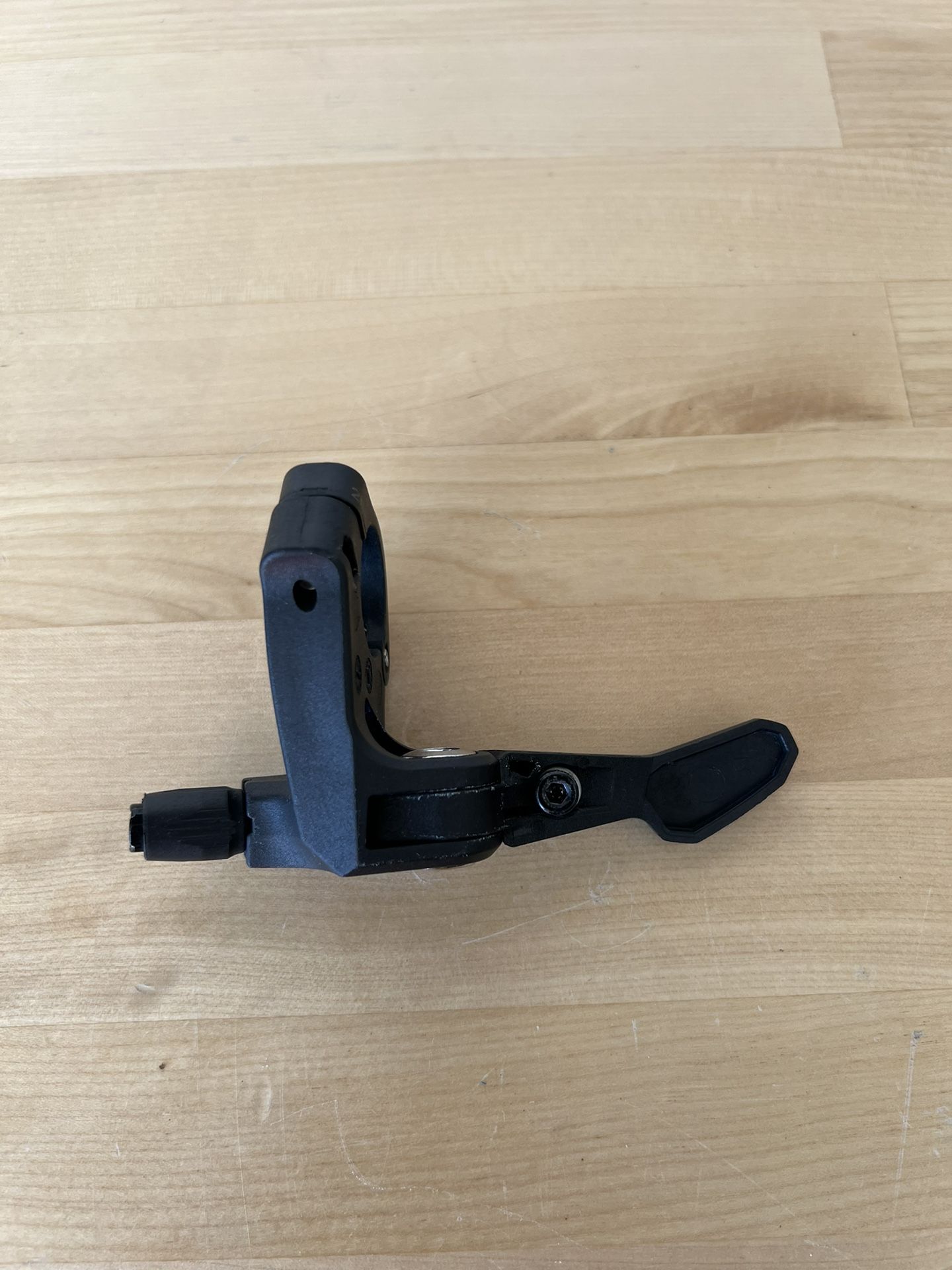 One Dropper Post And Remote