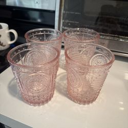 Set of 4 Pink Textured Plastic Cups