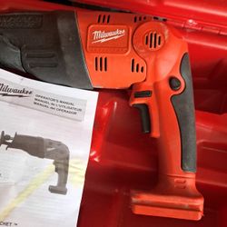 Milwaukee. 18v Tools  1/2Drill, Hacksaw,case